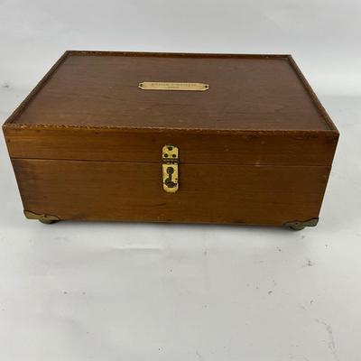 347 Vintage Chess Set in Wooden Case