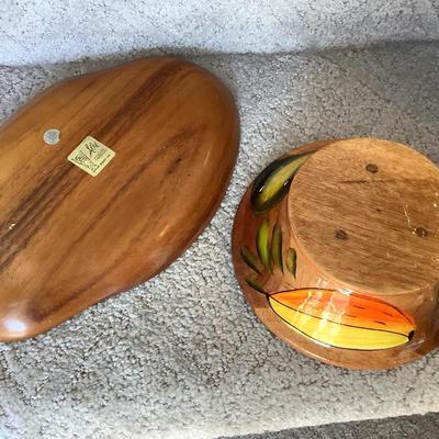 monkey pod lot, glass vase, 4 on the go cups