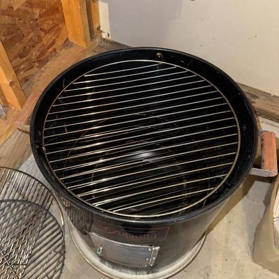 261 Brinkman Charcoal Smoker