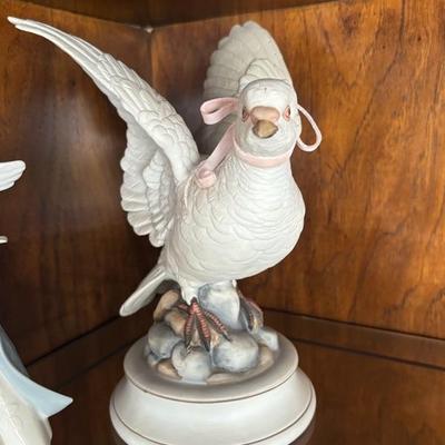 Lot 102 - Ceramic White Dove