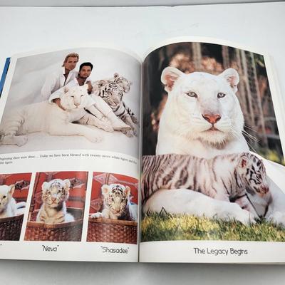 Siegfried & Roy Hardback Little Bavaria & More Lot #1