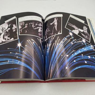 Siegfried & Roy Mastering The Impossible - Hardback Book & More Lot #2