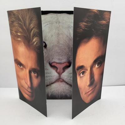 Siegfried & Roy Mastering The Impossible - Hardback Book & More Lot #2