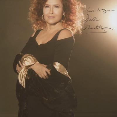 Melissa Manchester signed photo