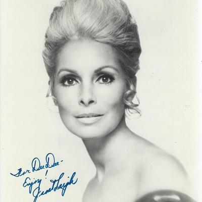 Janet Leigh signed photo