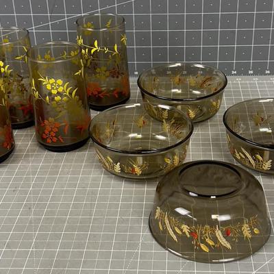 Tumblers and Berry Bowls  with a wheat and flower