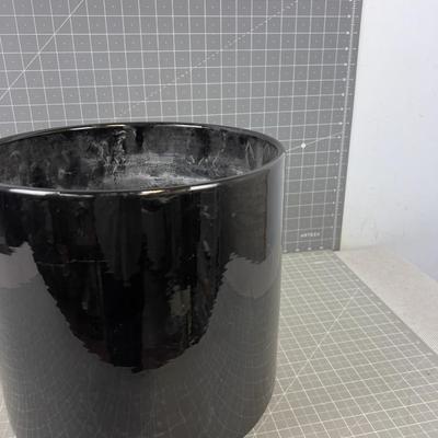 Gainey Ceramic AC12 PLANTER Black 