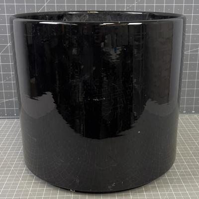 Gainey Ceramic AC12 PLANTER Black 