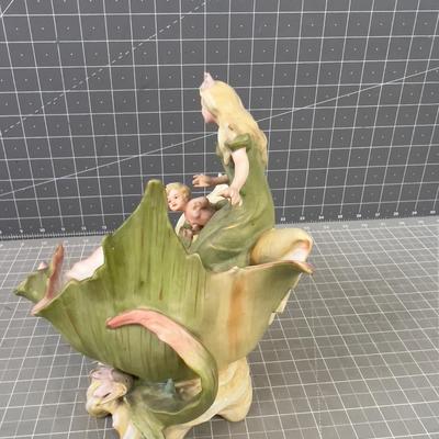 Art Nouveau Germany Saxony SHELL Dish