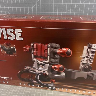 TIPTON Ultra Gun Vice, New in the Box. 