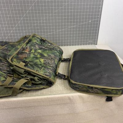 NOMAD Backpack with a soft seat and load shelf with a vest 