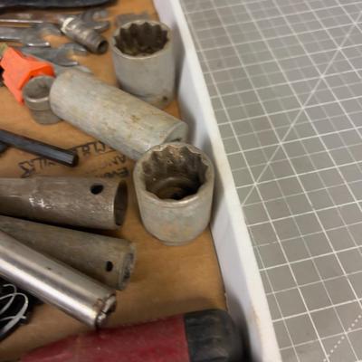 Tray full of Tools: Sockets, Wrenches, Tin Snips