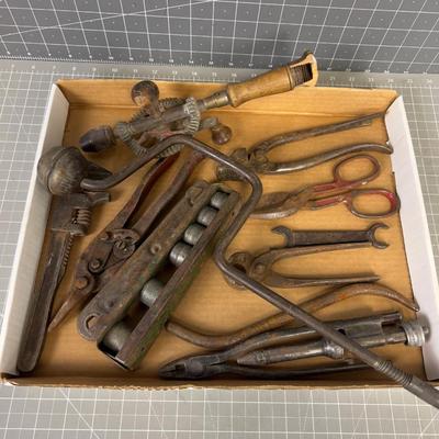 Tray full of Tools: Nail Pullers, Ford Wrench and Drill