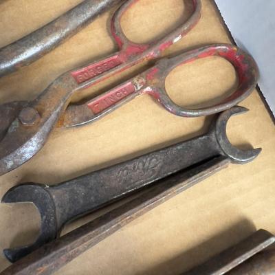 Tray full of Tools: Nail Pullers, Ford Wrench and Drill
