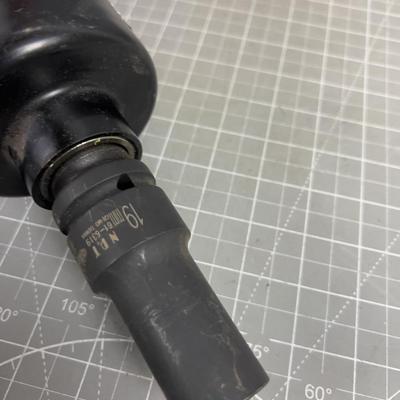 Central Pneumatic Earth Quake Impact Driver 