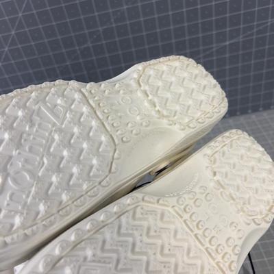 2 Pair of Croc Style Shoe Men's