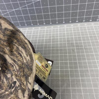 3 NEW Snap Back Hats - Camo and Olive