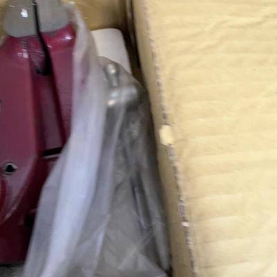 A Garett Wade Ultimate Versatile Vice NEW in the BOX