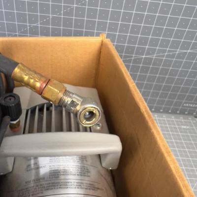 3/4 HP Air Compressor LIKE NEW