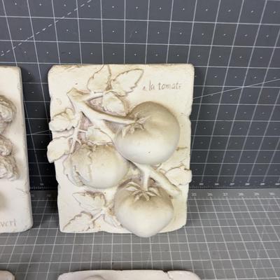 4 Resin Plaques of Vegetables Asparagus, Broccoli, Mushrooms 