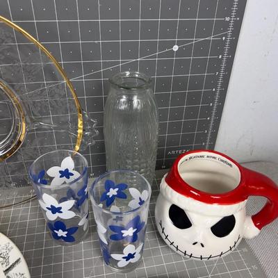 Mixed Lot of Glass, Ceramic and Pottery