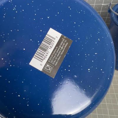2 GSI Enamel Cook Pots With Lids 