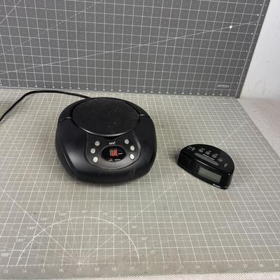 CD Radio Player and Alarm Clock