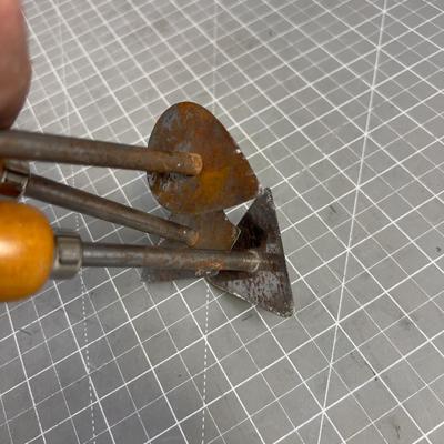 Brookstone Scraper Shaper Tools for Artful things like clay