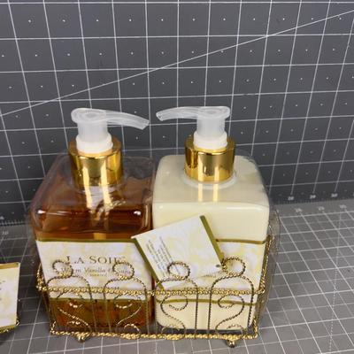2 Sets of Hand Lotion Gift Sets