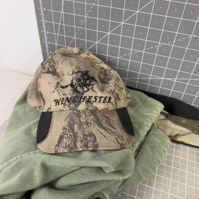 Mixed Lot of Outdoor Hunting Gear
