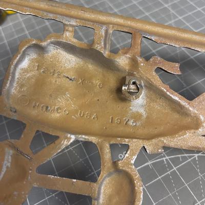(3) Cast Airplane by Homeco Date 1975 