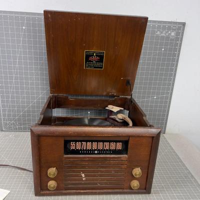 General Electric Phonograph Radio 