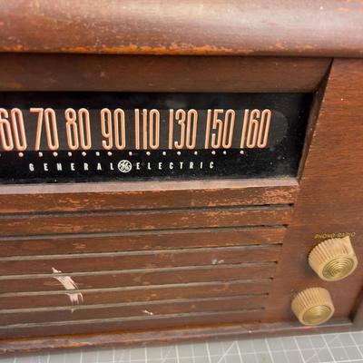 General Electric Phonograph Radio 