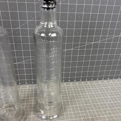 2 Potion Bottles 