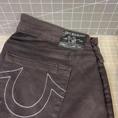 (2) True Religion Mid Rise Skinny Waist is 38 - Black and Blue