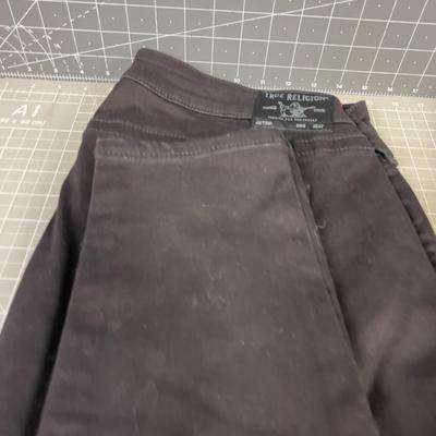 (2) True Religion Mid Rise Skinny Waist is 38 - Black and Blue