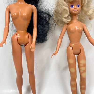 Barbie Lot - 2 Mattel dolls - Brunette Barbie marked 1992 and Teenage Barbie? marked 1987