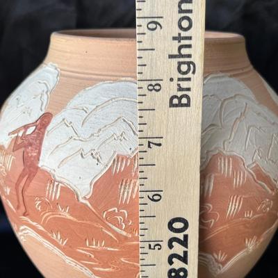 Lot 10 Southwestern Artist vase