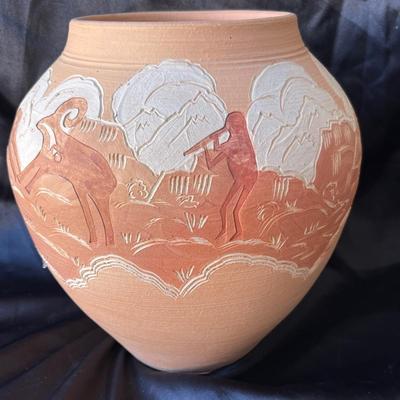 Lot 10 Southwestern Artist vase