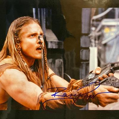 Battlefield Earth: A Saga of the Year 3000 Barry Pepper signed movie photo