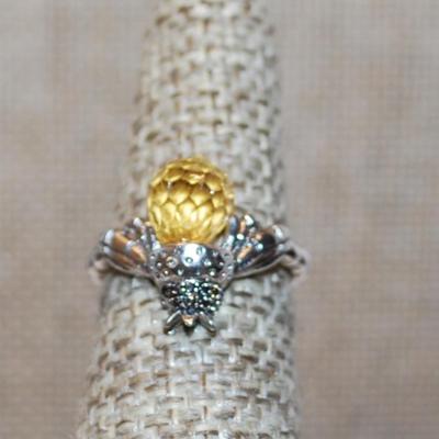 Size 6¼ "Yellow Torch" Ring on a Silver Tone Band (2.4g)