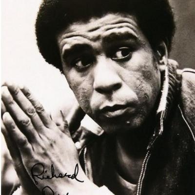 Richard Pryor signed portrait photo
