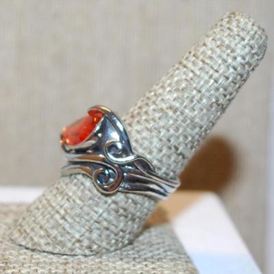 Size 8½ Large Pear Shape Orange Stone Contemporary Styled Ring on a Solid Silver Tone Band (7.6g)