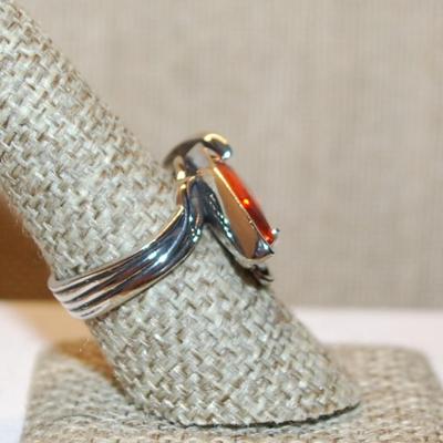 Size 8½ Large Pear Shape Orange Stone Contemporary Styled Ring on a Solid Silver Tone Band (7.6g)