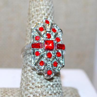 Size 7 Large Red & Silver Cocktail Style Ring on a Solid Silver Tone Band (7.3g)