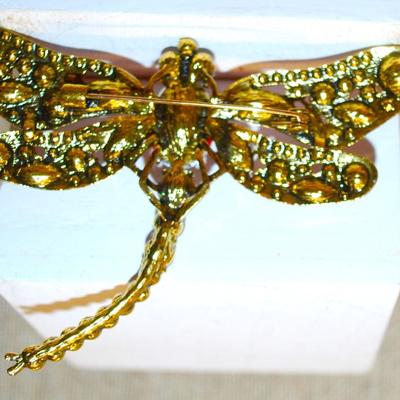 Large Red Dragonfly BROOCH (3½" x 2½") with an Oval Red Center Stone on a Gold Tone Setting