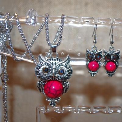 JEWELRY SET Includes Red Belly Owl Earrings (¾" x ½") with Wire Hook & PENDANT (2" x 1") on a Silver Tone...