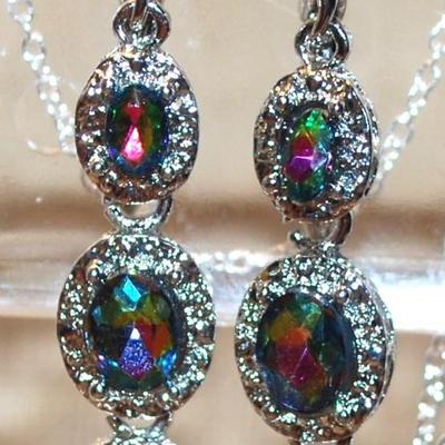 Iridescent JEWELRY SET Includes Earrings (2¼" x ¾") with English Lock & PENDANT ( ¾" x½" ) on a Silver Tone...