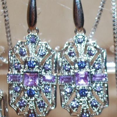 Purple/Silver JEWELRY SET Includes Earrings (1½" x ¾") with Wire Hook & PENDANT (1½" x ¾") on a Silver Tone...