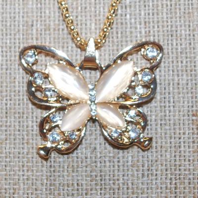 Flesh Colored Main Stones Butterfly PENDANT (1½" x 1¼") with Clear Stone Accents on a Gold Tone Necklace Chain 27" L